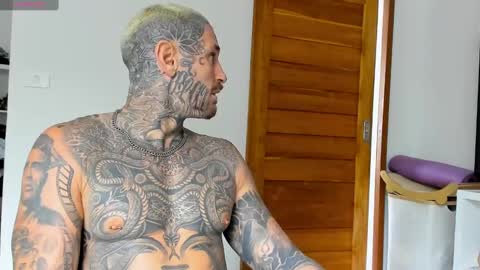 lucasexclusive online show from September 24, 10:18 am