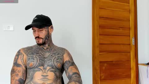 lucasexclusive online show from October 27, 6:50 am