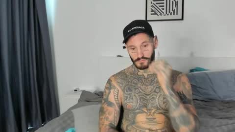 Snapshot of lucasexclusive chatting on April 23, 6:58 am lucasexclusive online show from April 23, 6:58 am