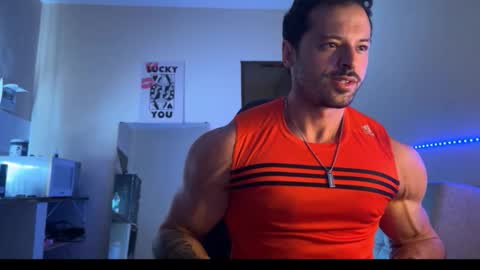 lucasfit24 online show from February 25, 2:48 pm
