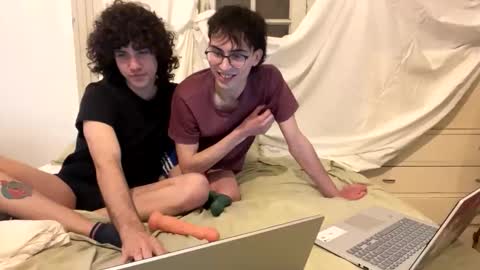 lucca online show from September 26, 2:15 am