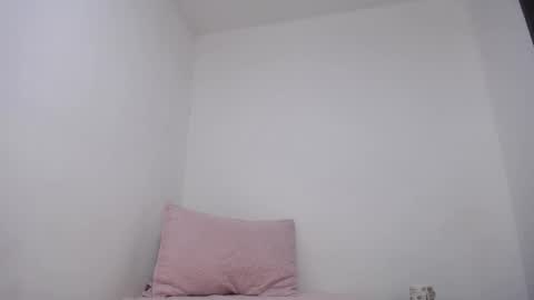 Snapshot of luccy21_ chatting on March 9, 9:35 am lucy online show from March 9, 9:35 am