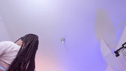 Snapshot of lucerop_ chatting on March 3, 3:23 am Lucero online show from March 3, 3:23 am