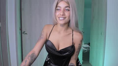 Snapshot of luci_fer_devil_1 chatting on January 1, 6:47 am Veronica Rati online show from January 1, 6:47 am