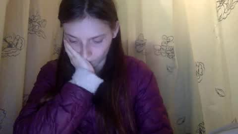 Luci Layne online show from March 7, 10:40 pm