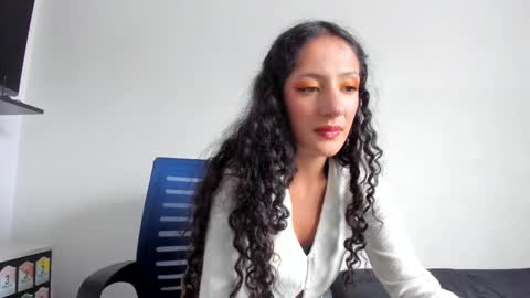 Lucia online show from September 26, 8:35 pm