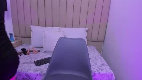   online show from February 14, 3:03 am