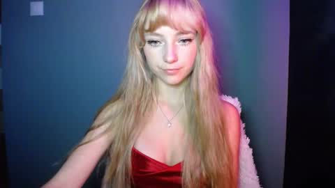 Lucy online show from September 24, 6:06 am