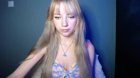 Lucy online show from November 14, 8:02 am