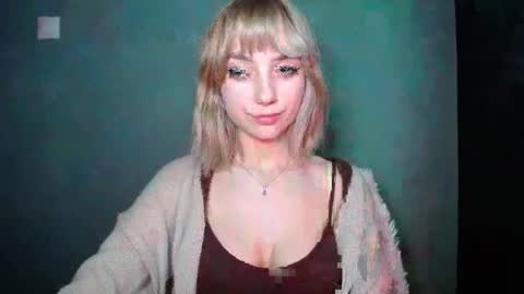 Lucy online show from March 4, 7:53 pm