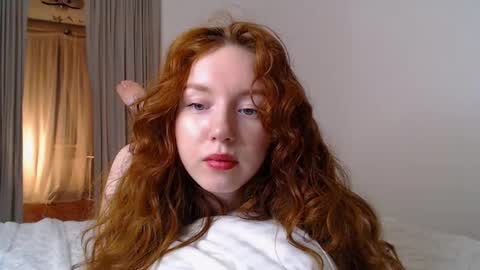 Lucia online show from February 16, 5:15 pm