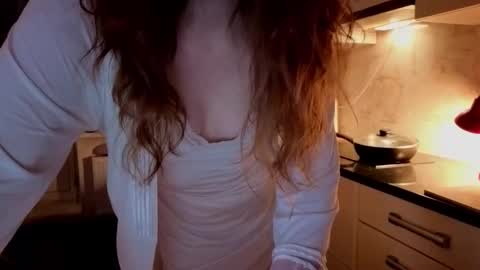 Lucia online show from October 6, 7:11 pm