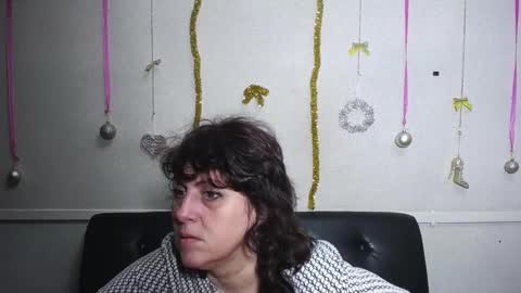 LuciaMi online show from January 12, 5:54 pm