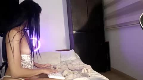 Snapshot of luciamoretti1 chatting on October 26, 4:40 am luciamoretti1 online show from October 26, 4:40 am