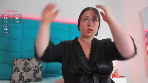 Snapshot of luciana_brown_ chatting on February 11, 12:06 am luciana_brown_ online show from February 11, 12:06 am