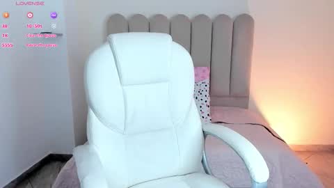 Snapshot of luciana_fuster18 chatting on September 21, 4:03 am Luciana online show from September 21, 4:03 am