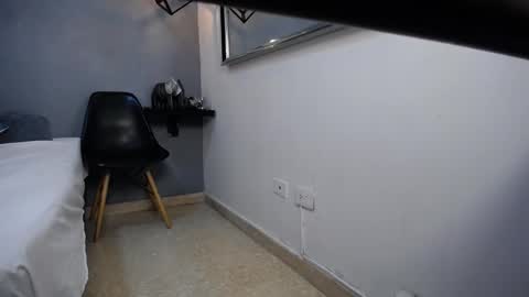 Snapshot of luciana_graay chatting on October 13, 11:21 am Luciana online show from October 13, 11:21 am