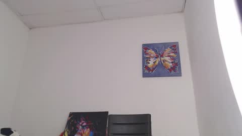 Snapshot of luciana_keating chatting on September 25, 7:39 pm luciana online show from September 25, 7:39 pm