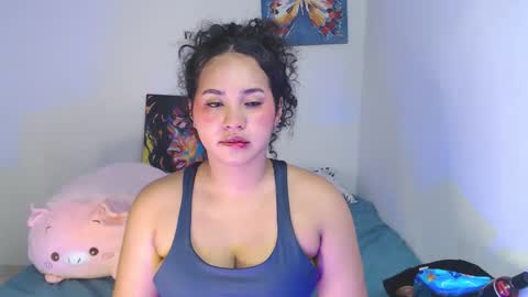 Snapshot of luciana_keating chatting on November 18, 5:56 am luciana online show from November 18, 5:56 am