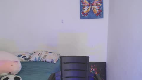 Snapshot of luciana_keating chatting on January 15, 2:38 am luciana online show from January 15, 2:38 am