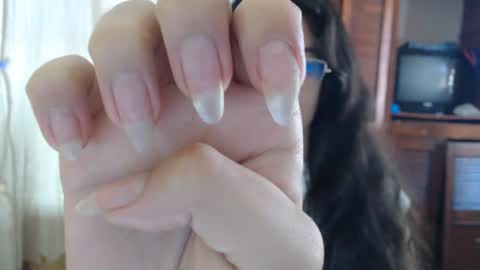 Madelyne online show from December 22, 3:22 pm