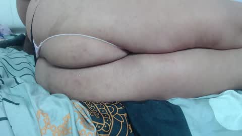 Snapshot of luciana_milf1 chatting on March 5, 5:39 pm Luciana online show from March 5, 5:39 pm