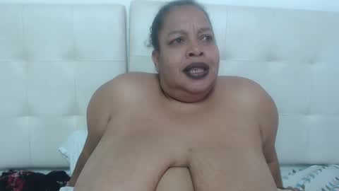 Snapshot of luciana_milf1 chatting on March 11, 5:35 pm Luciana online show from March 11, 5:35 pm