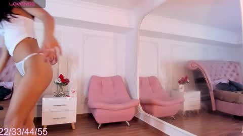 Luciana online show from September 23, 8:23 pm