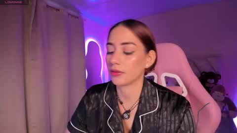    online show from July 9, 9:46 am