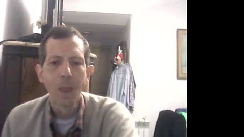 Snapshot of lucianoaxel chatting on December 22, 1:23 am Luciano online show from December 22, 1:23 am