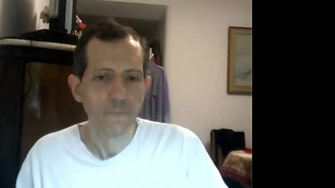 Snapshot of lucianoaxel chatting on December 28, 1:18 am Luciano online show from December 28, 1:18 am