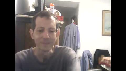 Snapshot of lucianoaxel chatting on December 29, 9:20 pm Luciano online show from December 29, 9:20 pm