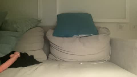 lucianopc online show from March 4, 5:24 am