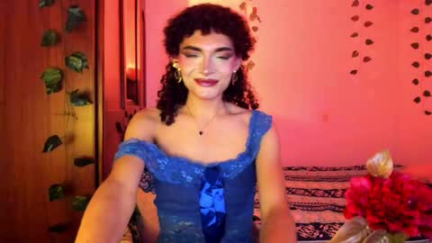 Snapshot of lucianromeo17 chatting on December 19, 4:52 am Lucy or Lucian 3 Come to my social Links3 online show from December 19, 4:52 am