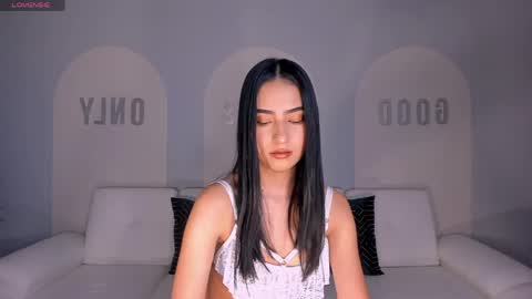 Lucie Martin online show from April 29, 7:42 pm
