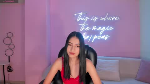Lucie Martin online show from May 3, 11:38 am