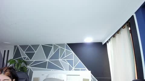 Snapshot of lucifer_dauhgter chatting on February 4, 12:33 pm Lucy online show from February 4, 12:33 pm