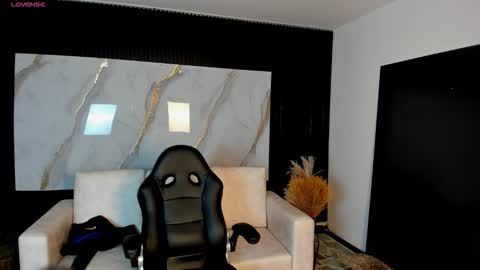 luciferr 96 online show from February 11, 10:53 am