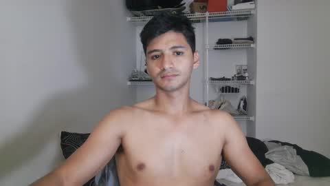 Snapshot of lucifferr_ chatting on March 5, 7:32 pm leonel online show from March 5, 7:32 pm