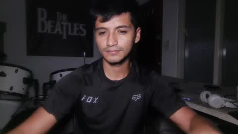 Snapshot of lucifferr_ chatting on March 17, 1:21 am leonel online show from March 17, 1:21 am