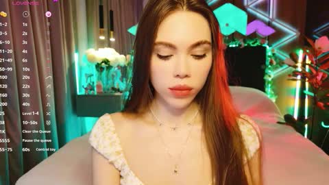 MimiFors online show from October 1, 3:29 pm