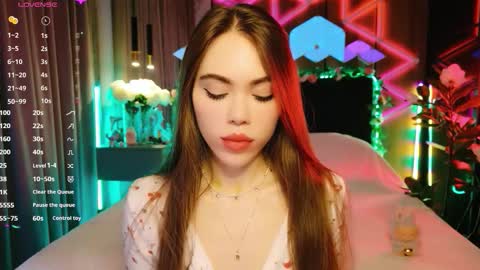 MimiFors online show from October 6, 4:26 pm