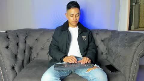 Leo online show from December 27, 11:17 am