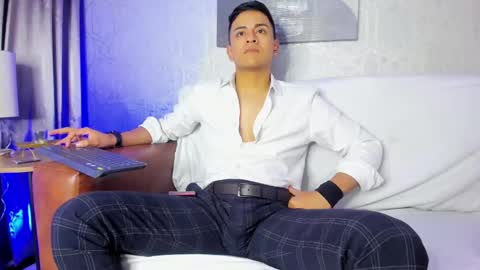Leo online show from January 8, 2:03 pm