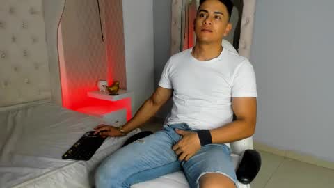 Leo online show from February 1, 11:42 am