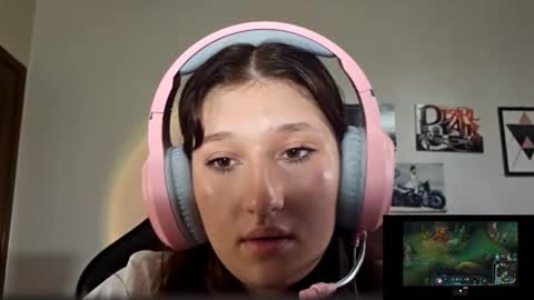 lucillelahrman online show from February 17, 3:19 pm