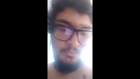 Snapshot of lucio234329776 chatting on December 21, 1:29 pm lucio234329776 online show from December 21, 1:29 pm