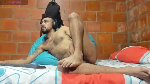 Snapshot of luck_andrew chatting on January 12, 2:33 pm luck_andrew online show from January 12, 2:33 pm