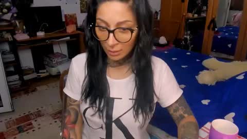 Snapshot of lucky_deniz chatting on December 17, 1:27 pm lucky_deniz online show from December 17, 1:27 pm