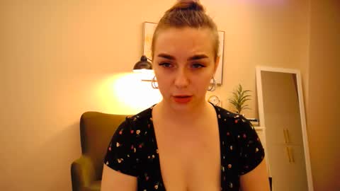 Snapshot of lucky_foryou_baby chatting on January 18, 8:10 am lucky_foryou_baby online show from January 18, 8:10 am